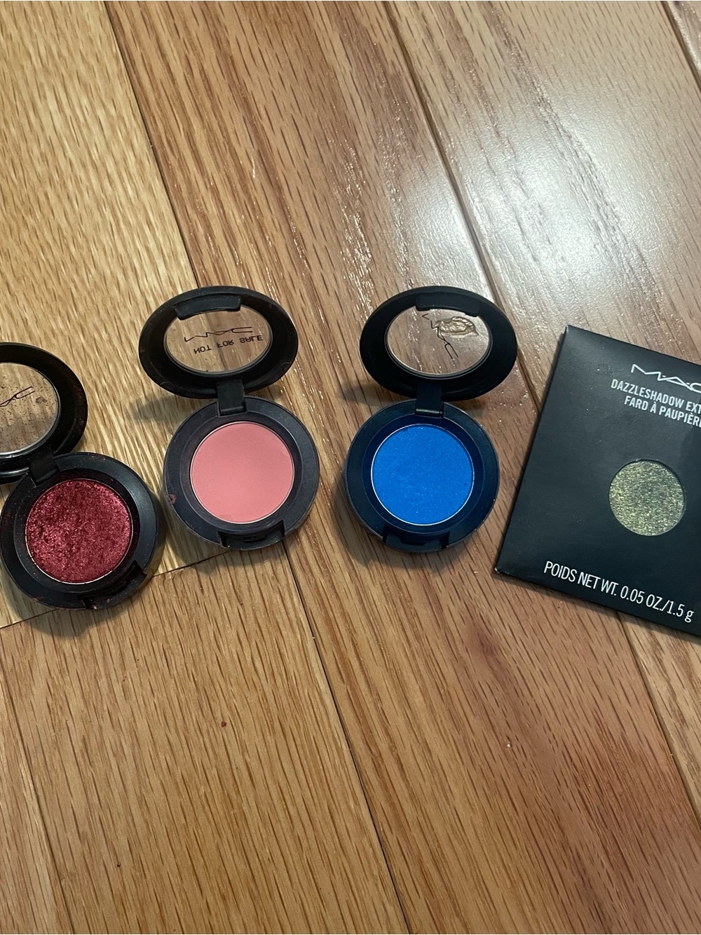 MAC Cosmetics Eyeshadow Trio — Shimmer Red, Matte Pink, Electric Blue